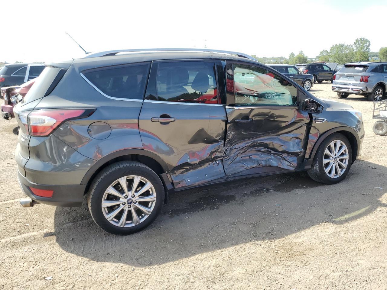 2017 Ford Escape Titanium - Фото 3