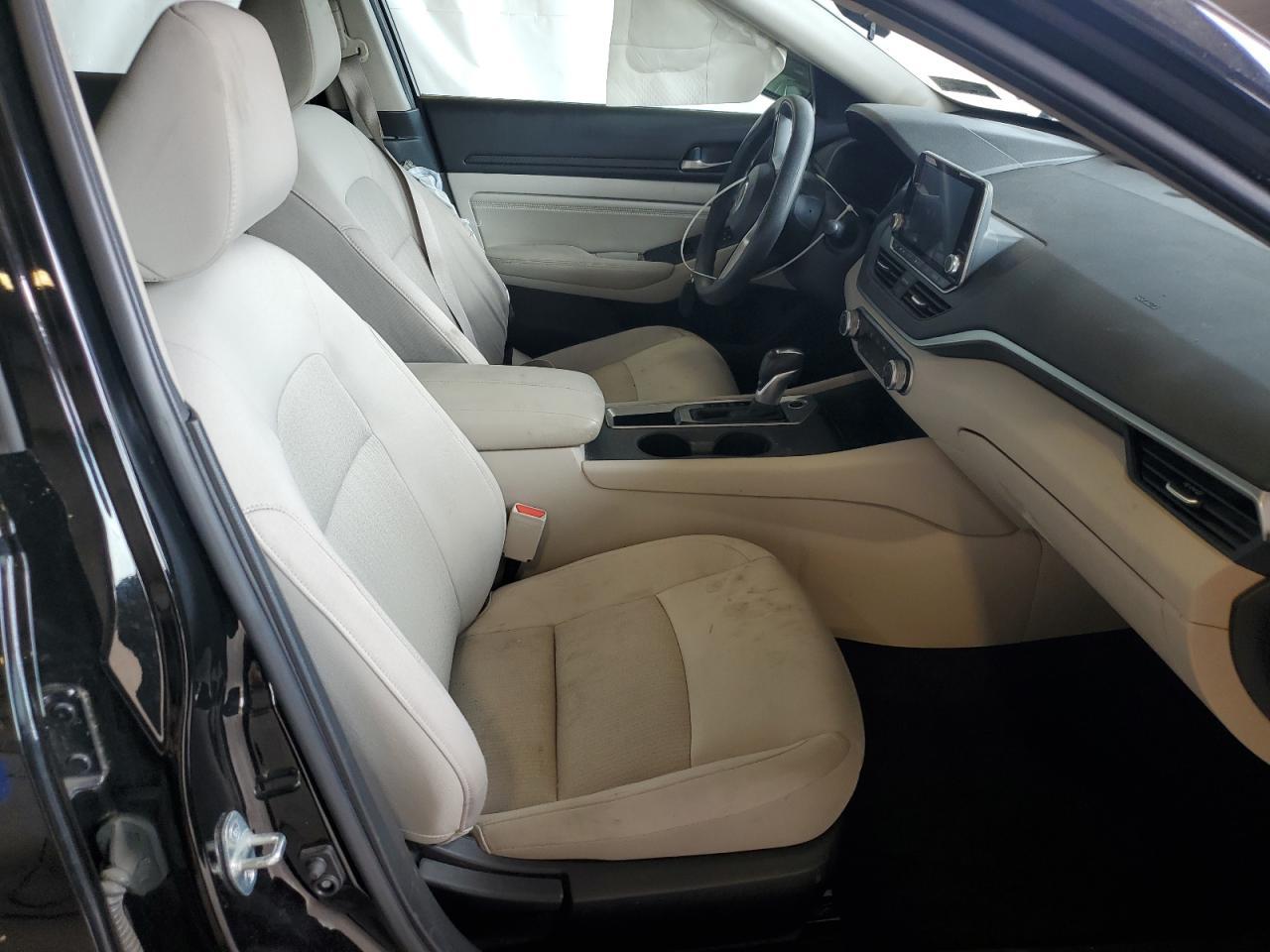 2019 Nissan Altima S - Фото 7