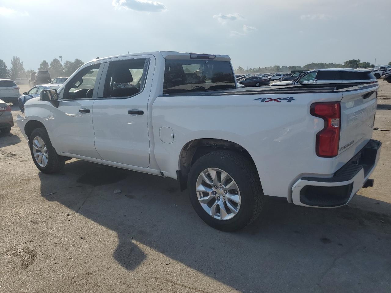 2019 Chevrolet Silverado K1500 Custom - Фото 2