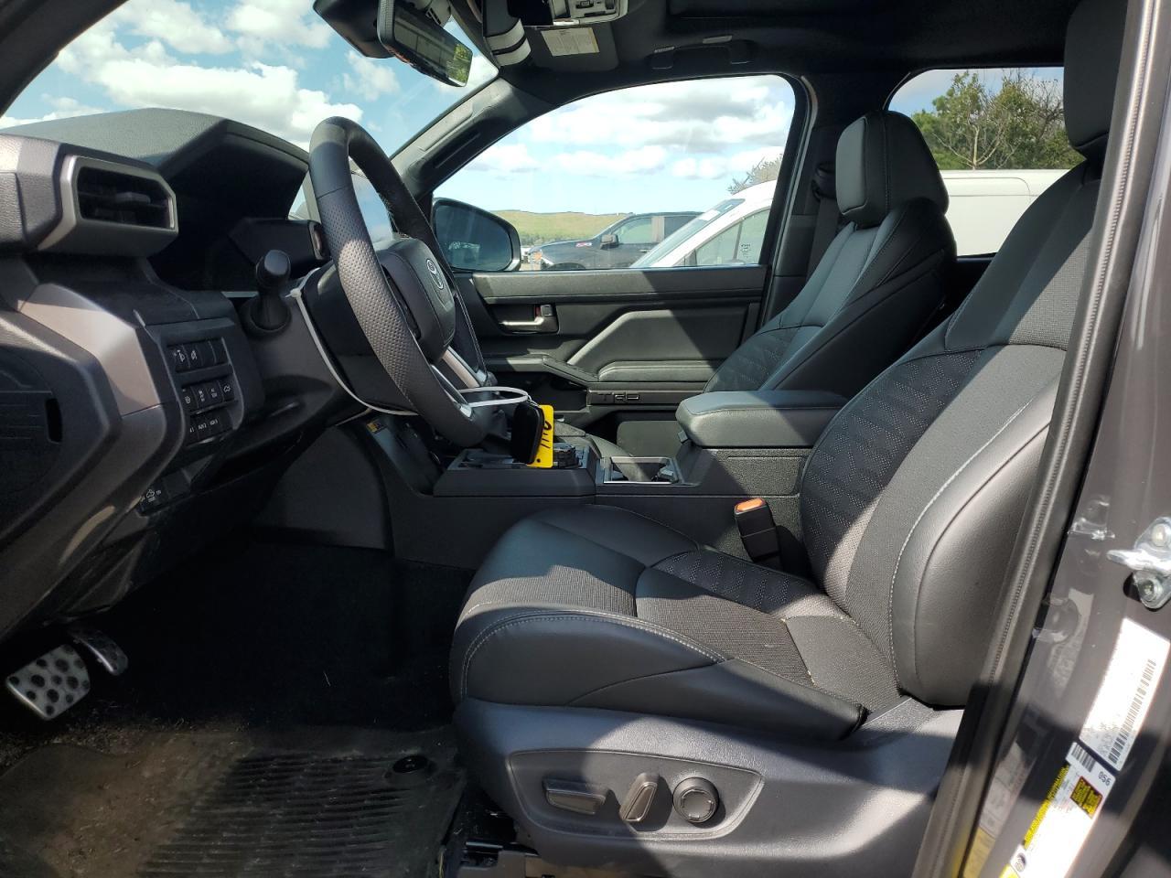2025 Toyota Tacoma Double Cab - Image 7