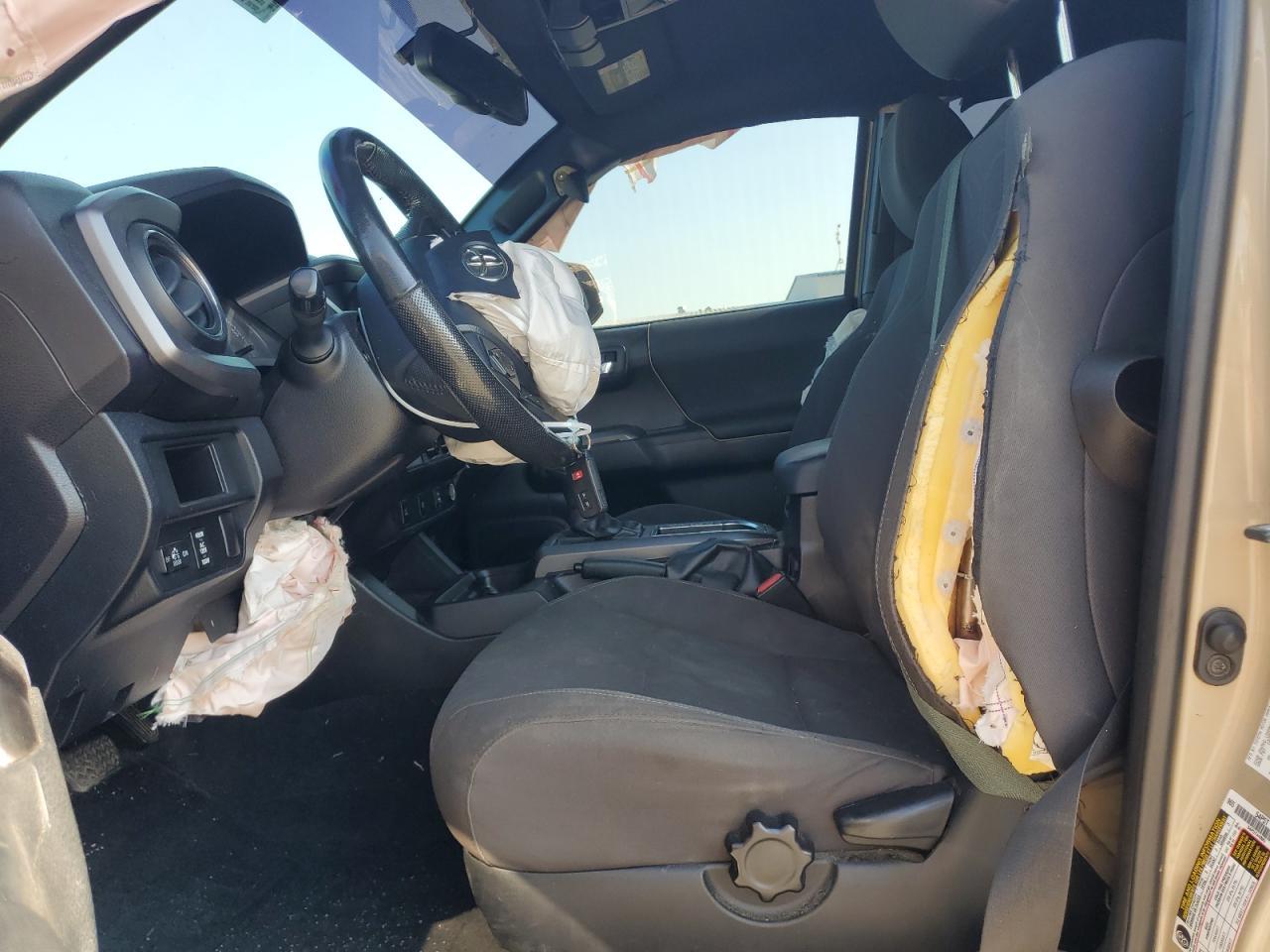 2016 Toyota Tacoma Double Cab - Image 7