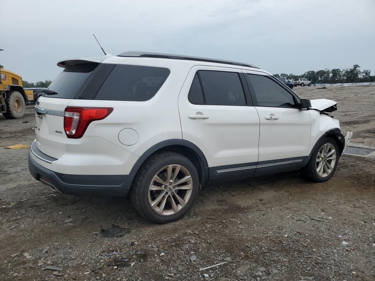 2018 Ford Explorer Xlt - Фото 3