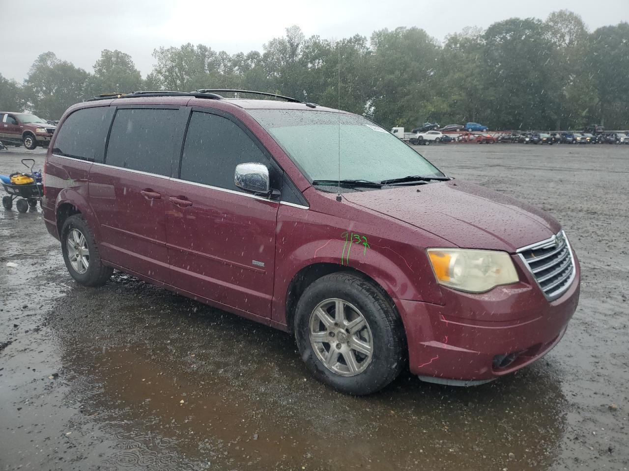 2008 Chrysler Town & Country Touring - Фото 4