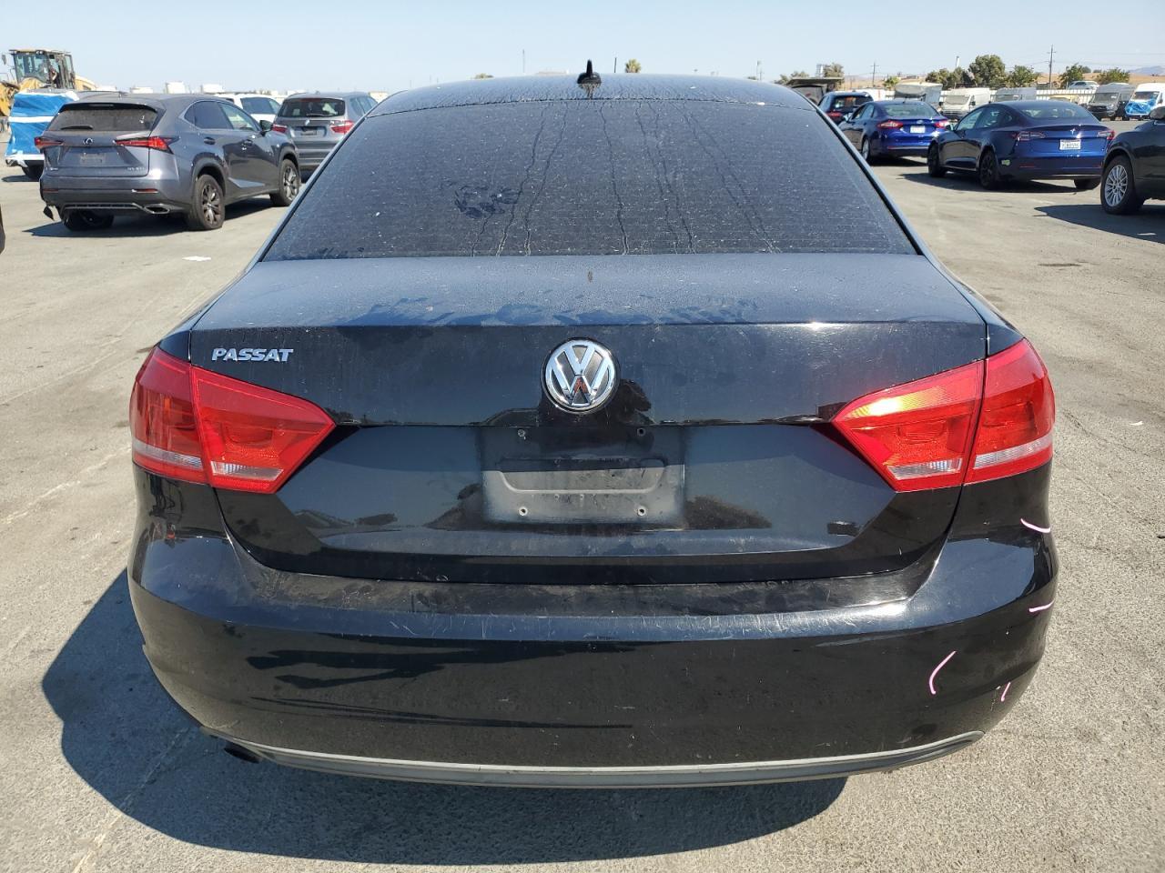 2014 Volkswagen Passat S - Image 6