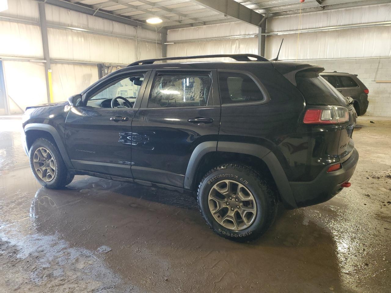 2022 Jeep Cherokee Trailhawk - Image 2