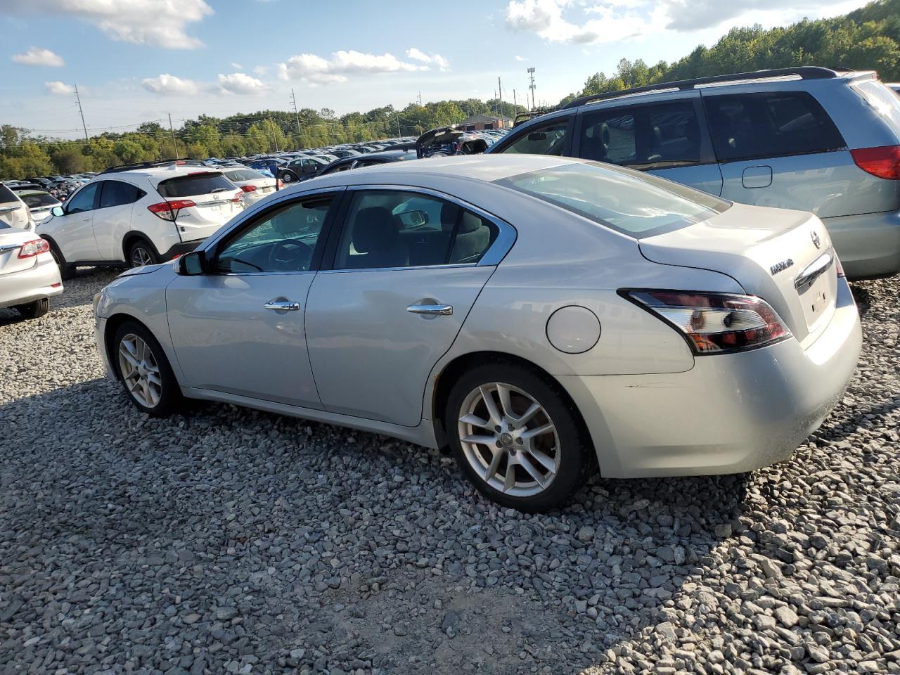 2013 Nissan Maxima S - Фото 2