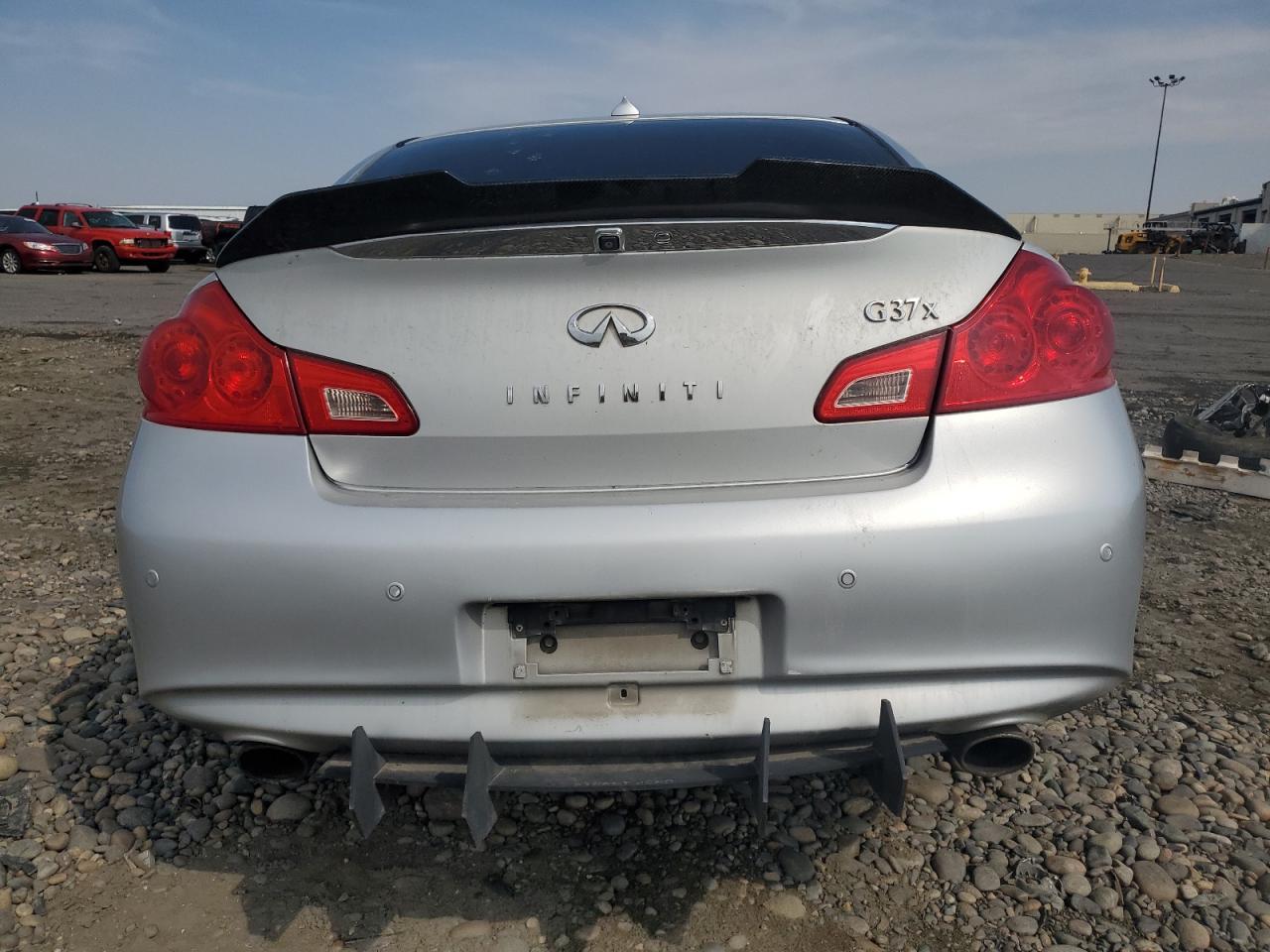 2011 Infiniti G37 - Фото 6