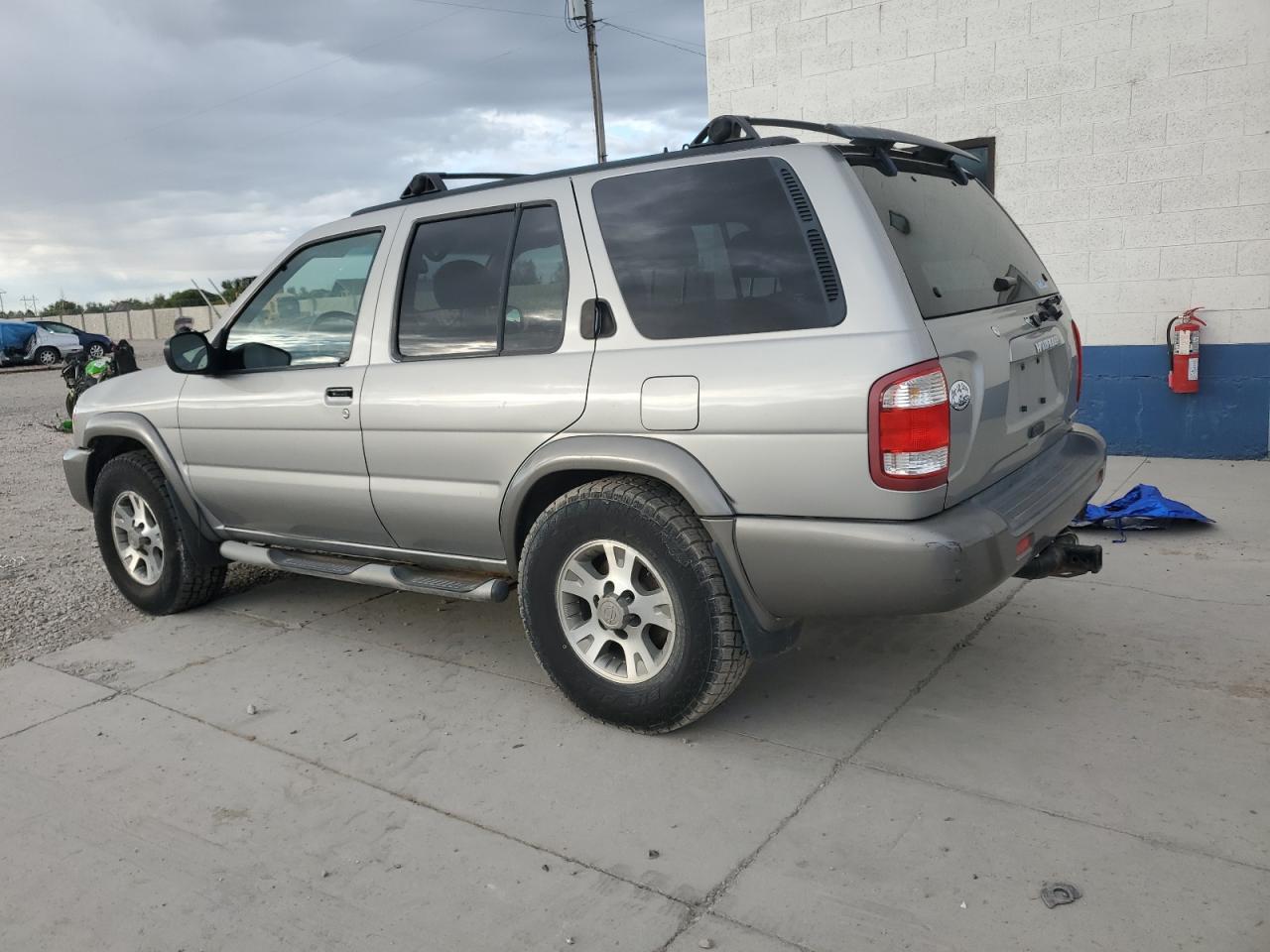 2001 Nissan Pathfinder Le - Фото 2