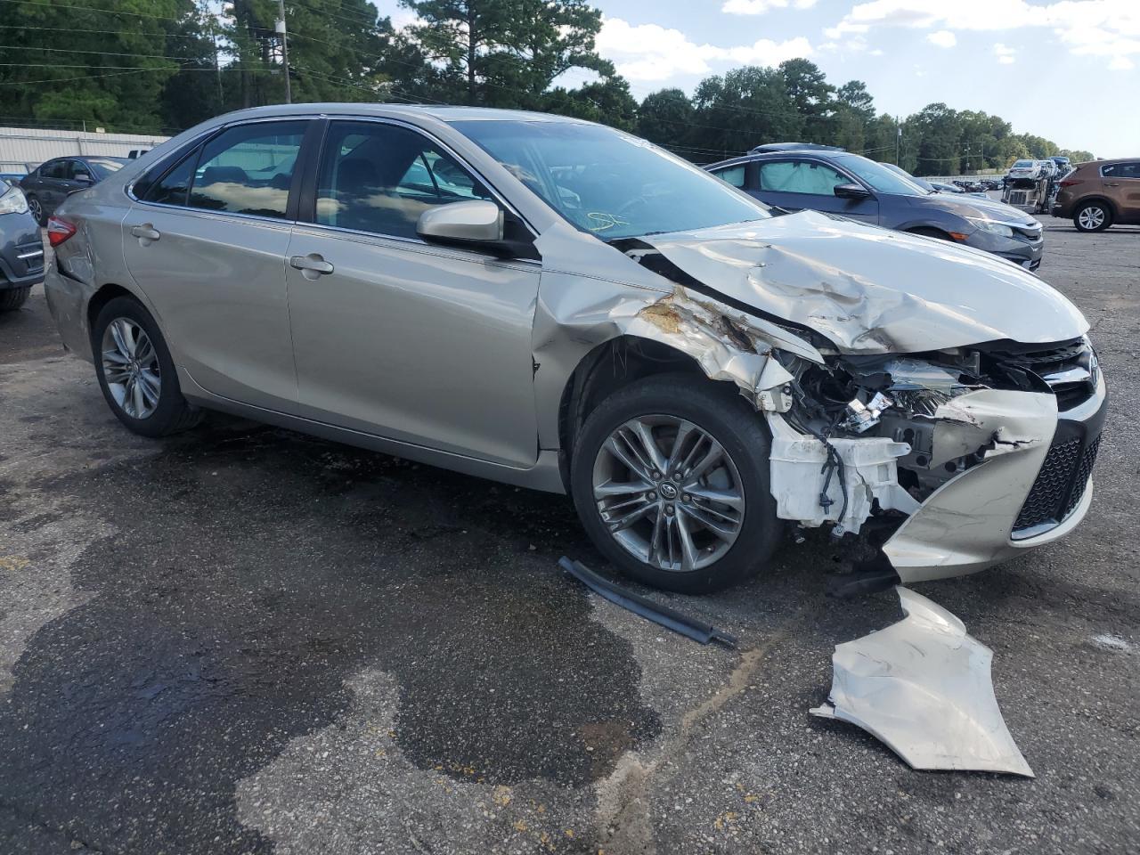 2016 Toyota Camry Le - Фото 4