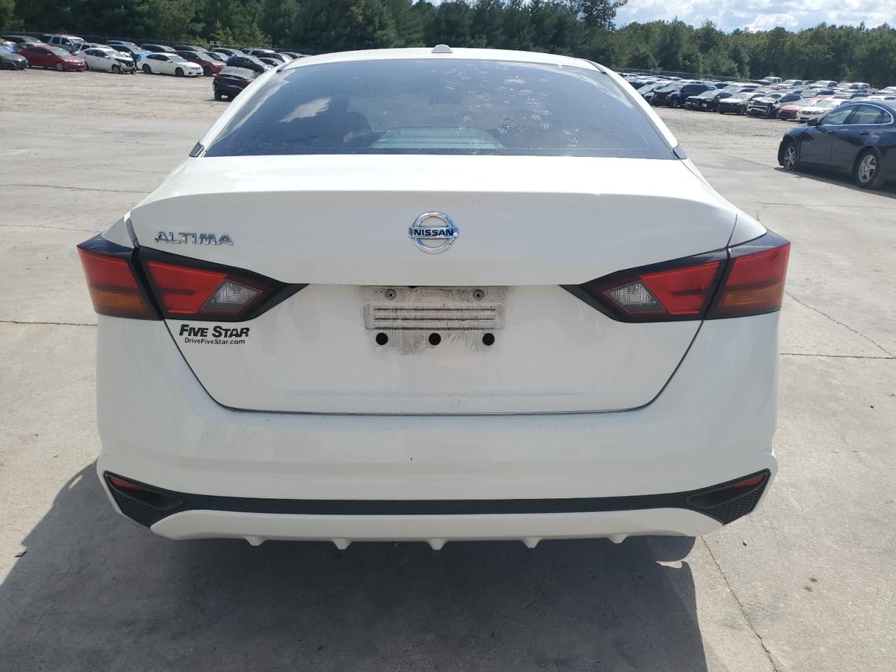 2020 Nissan Altima S - Фото 6