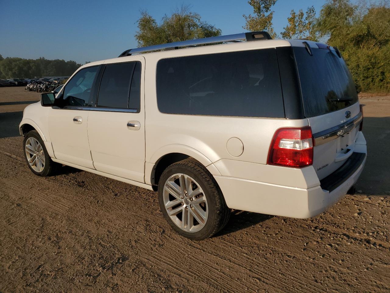2017 Ford Expedition El Limited - Фото 2