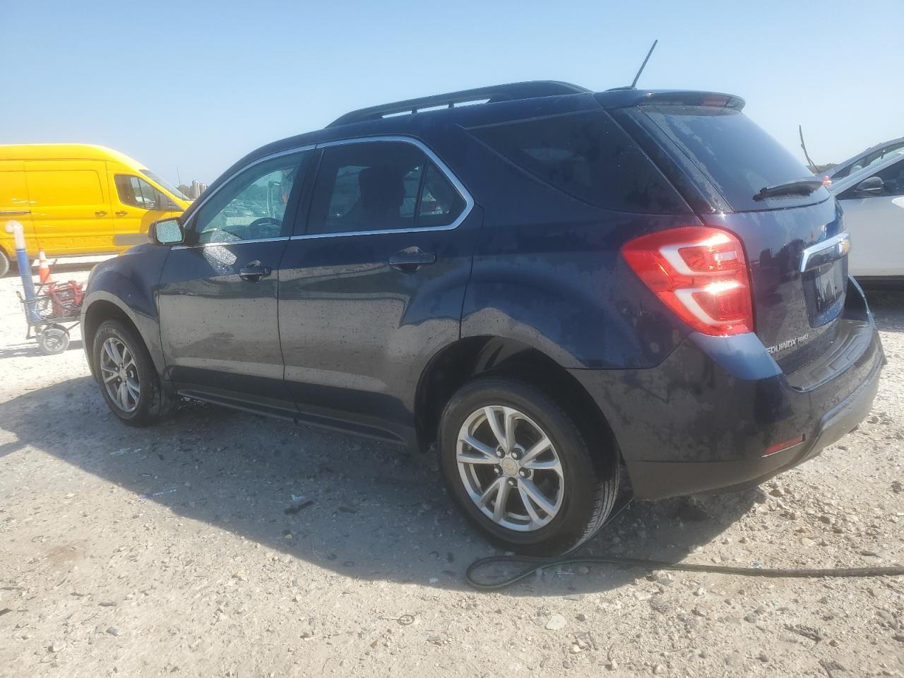 2017 Chevrolet Equinox Lt - Фото 2