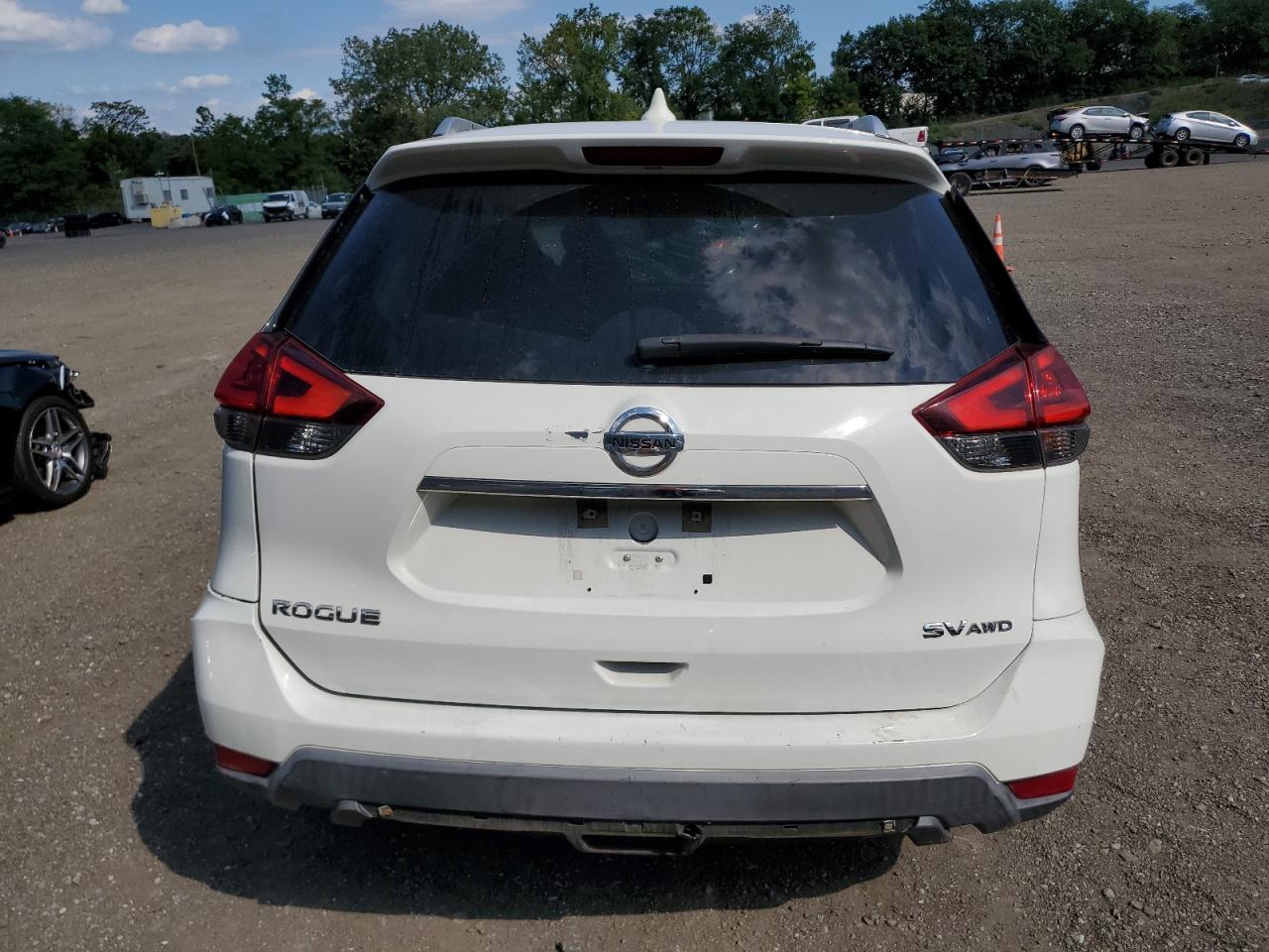 2018 Nissan Rogue S - Фото 6