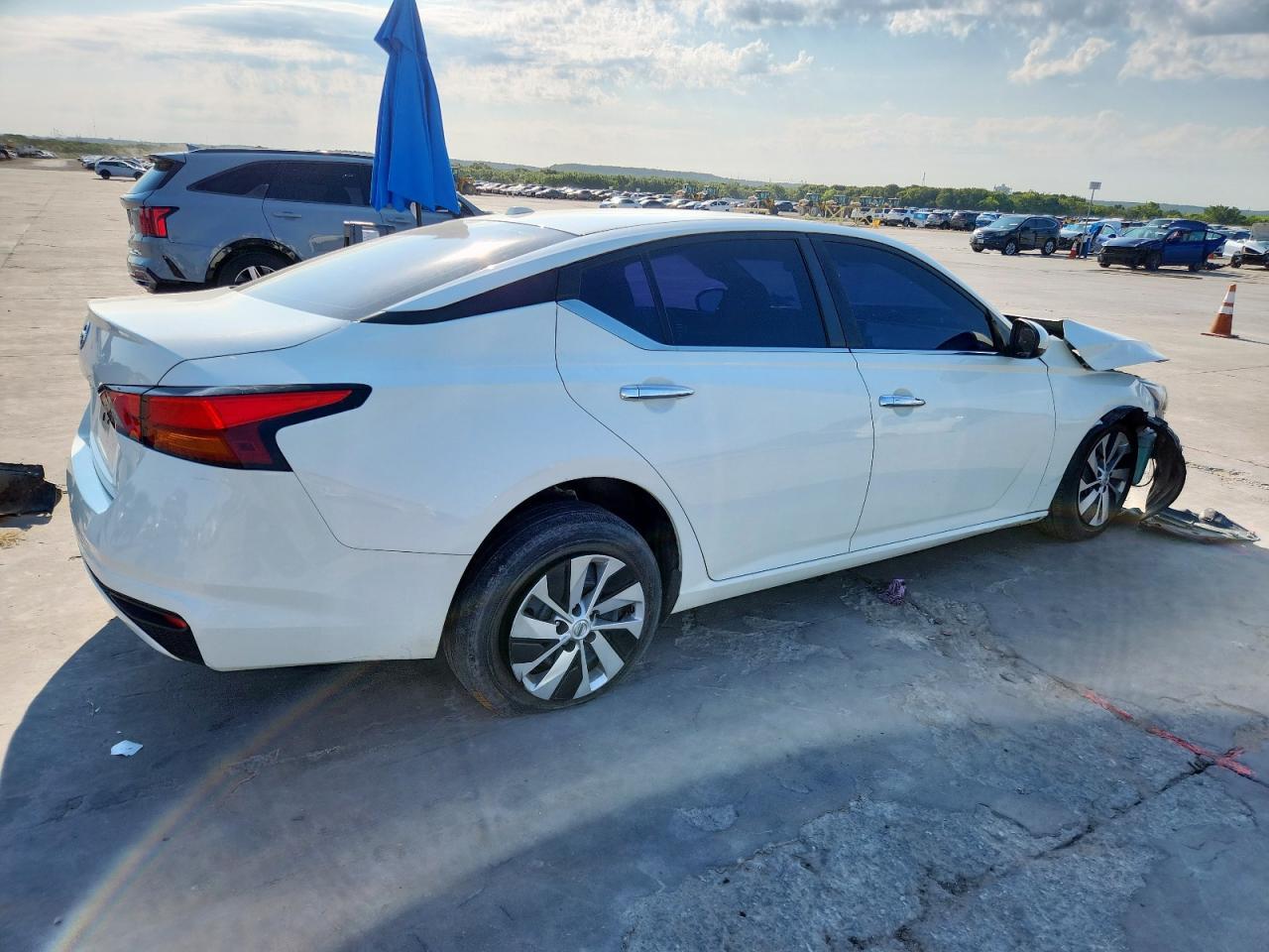 2020 Nissan Altima S - Image 3