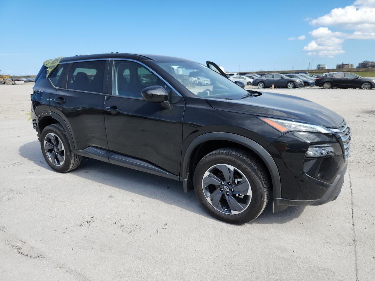 2025 Nissan Rogue Sv - Image 4