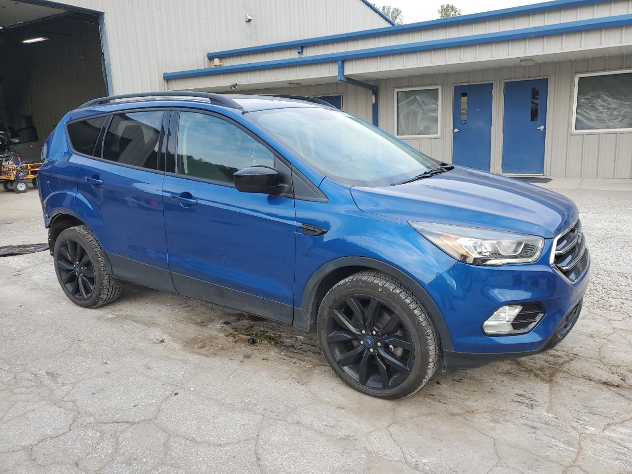 2019 Ford Escape Se - Фото 4