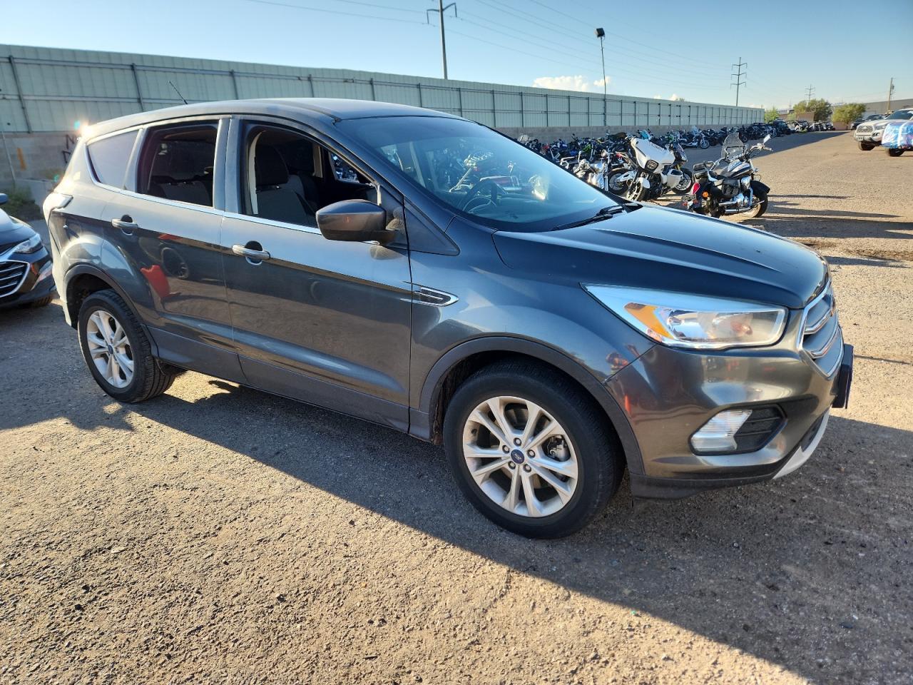 2017 Ford Escape Se - Фото 4
