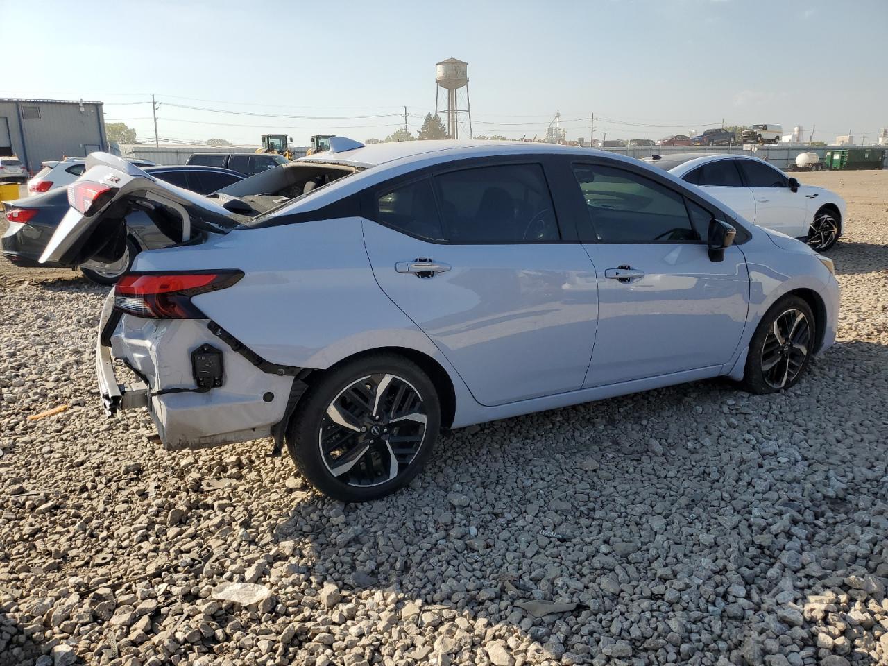 2024 Nissan Versa Sr - Фото 3