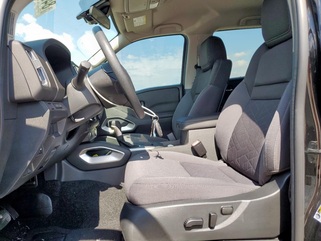 2025 Nissan Frontier S - Фото 7