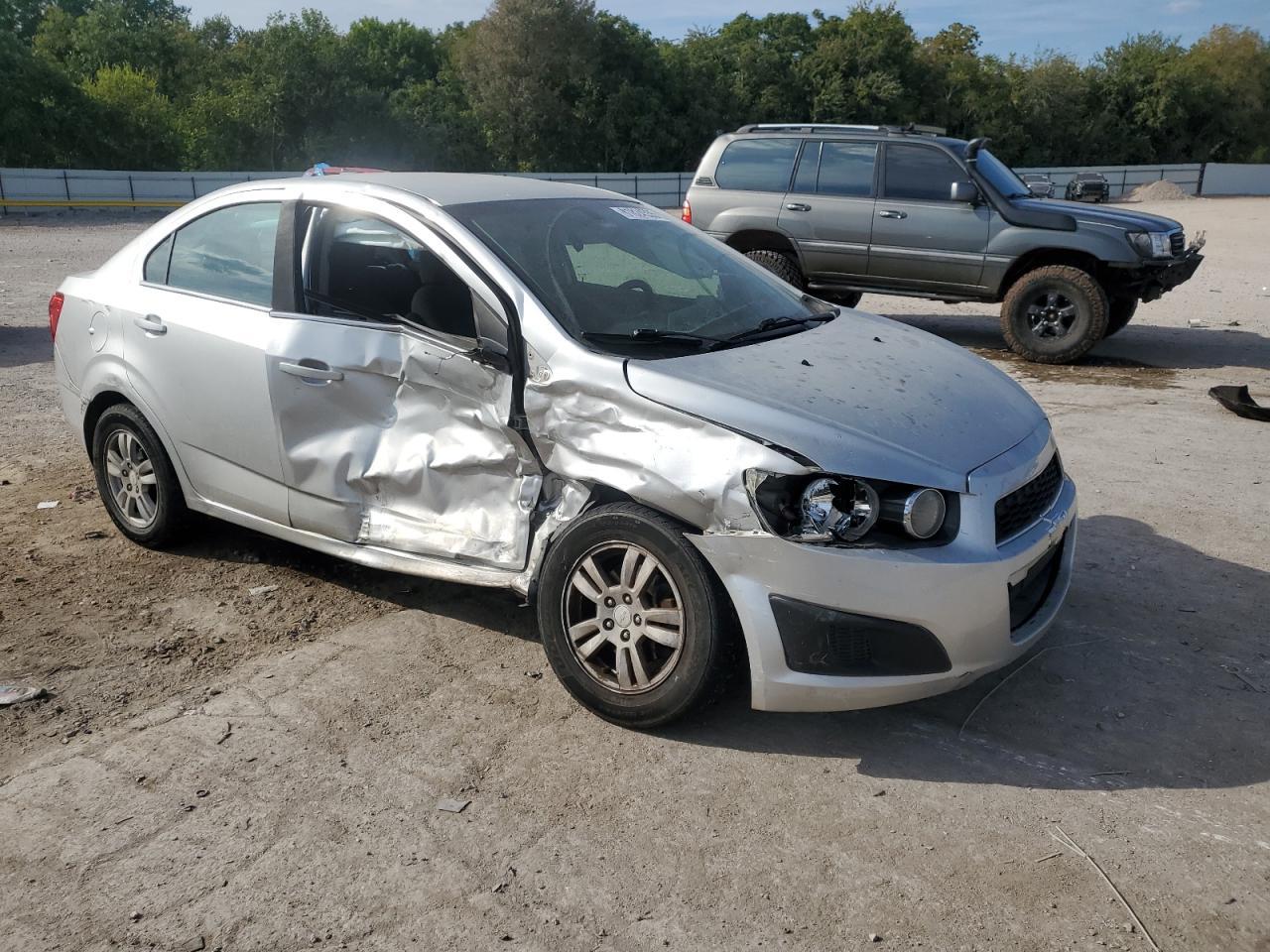 2014 Chevrolet Sonic Lt - Фото 4