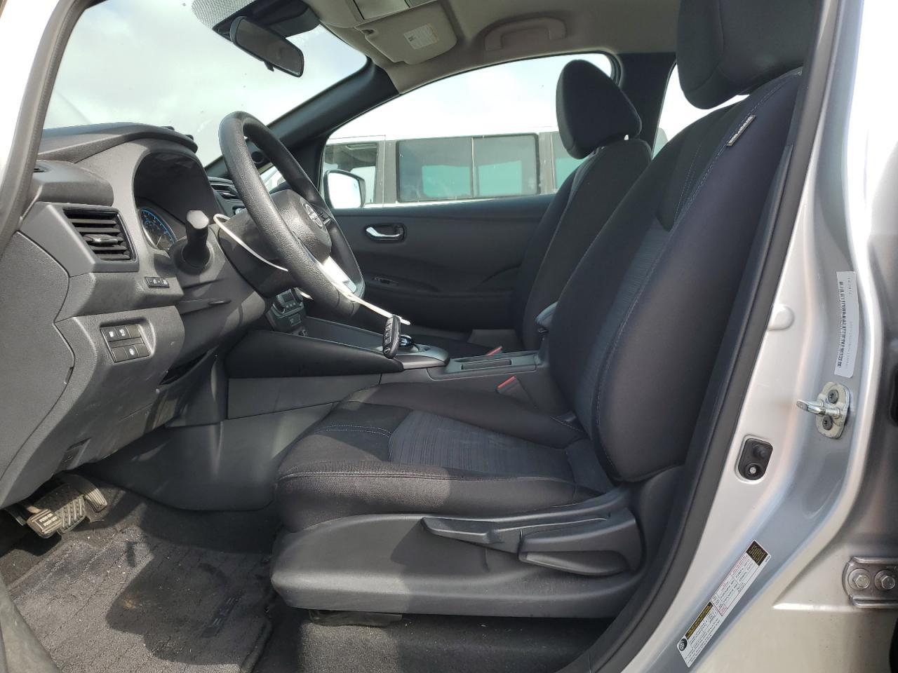 2023 Nissan Leaf S - Фото 7