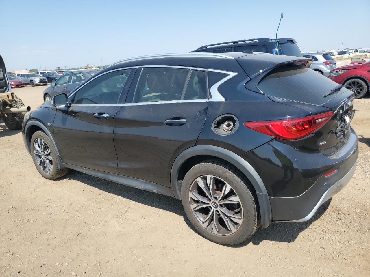 2017 Infiniti Qx30 Base - Image 2