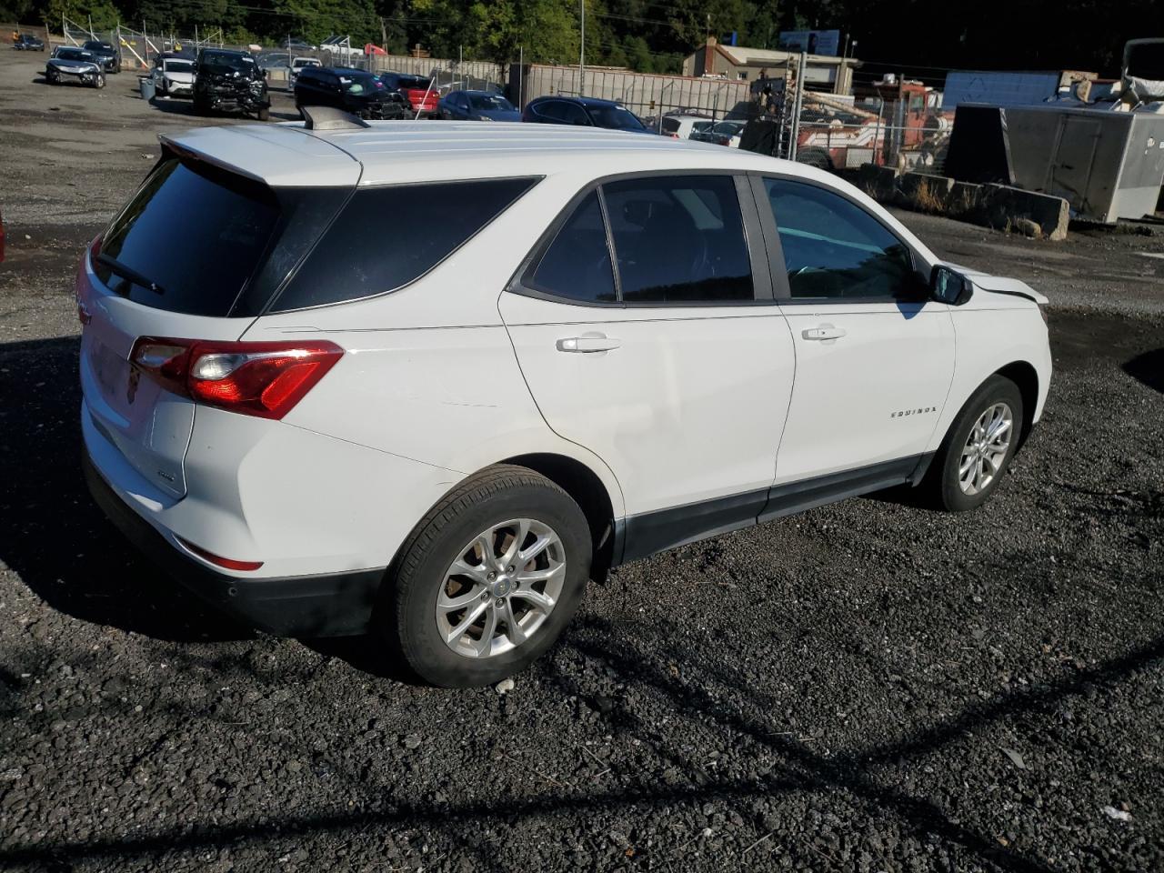 2020 Chevrolet Equinox - Фото 3