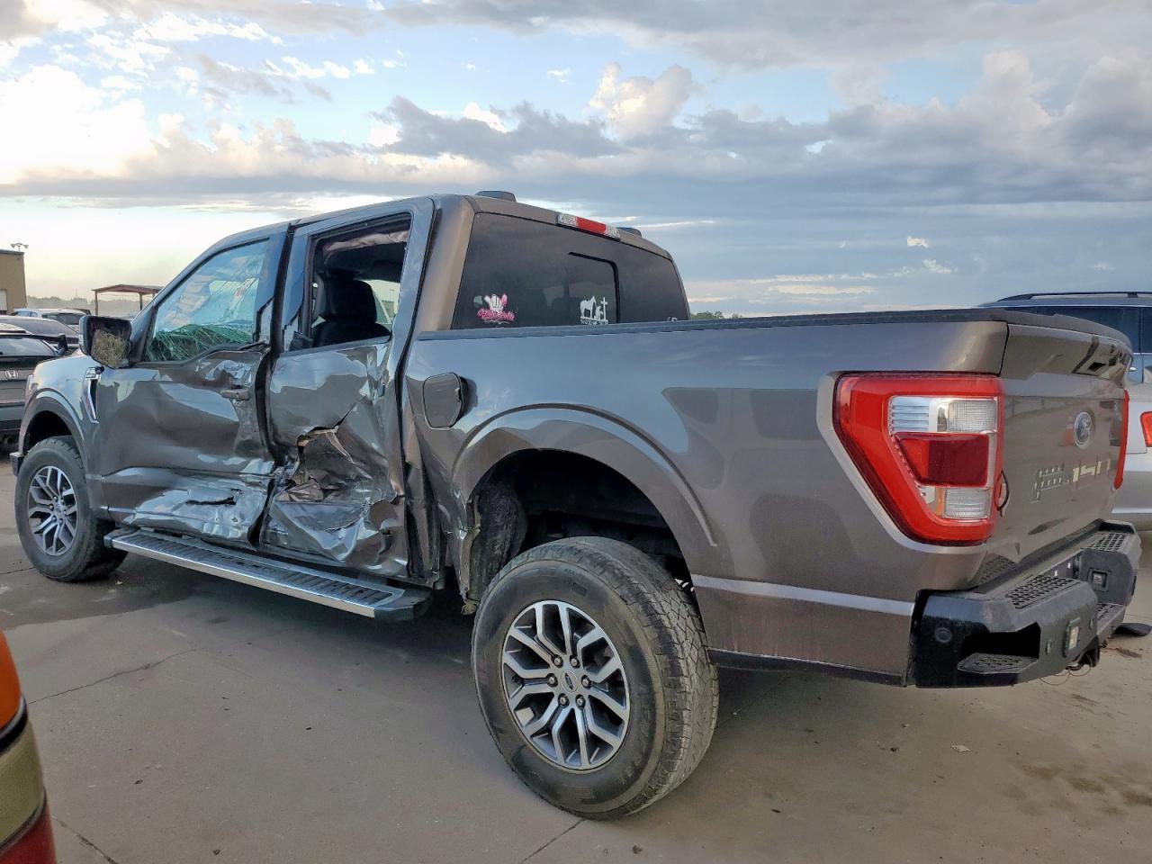 2022 Ford F150 Supercrew - Фото 2