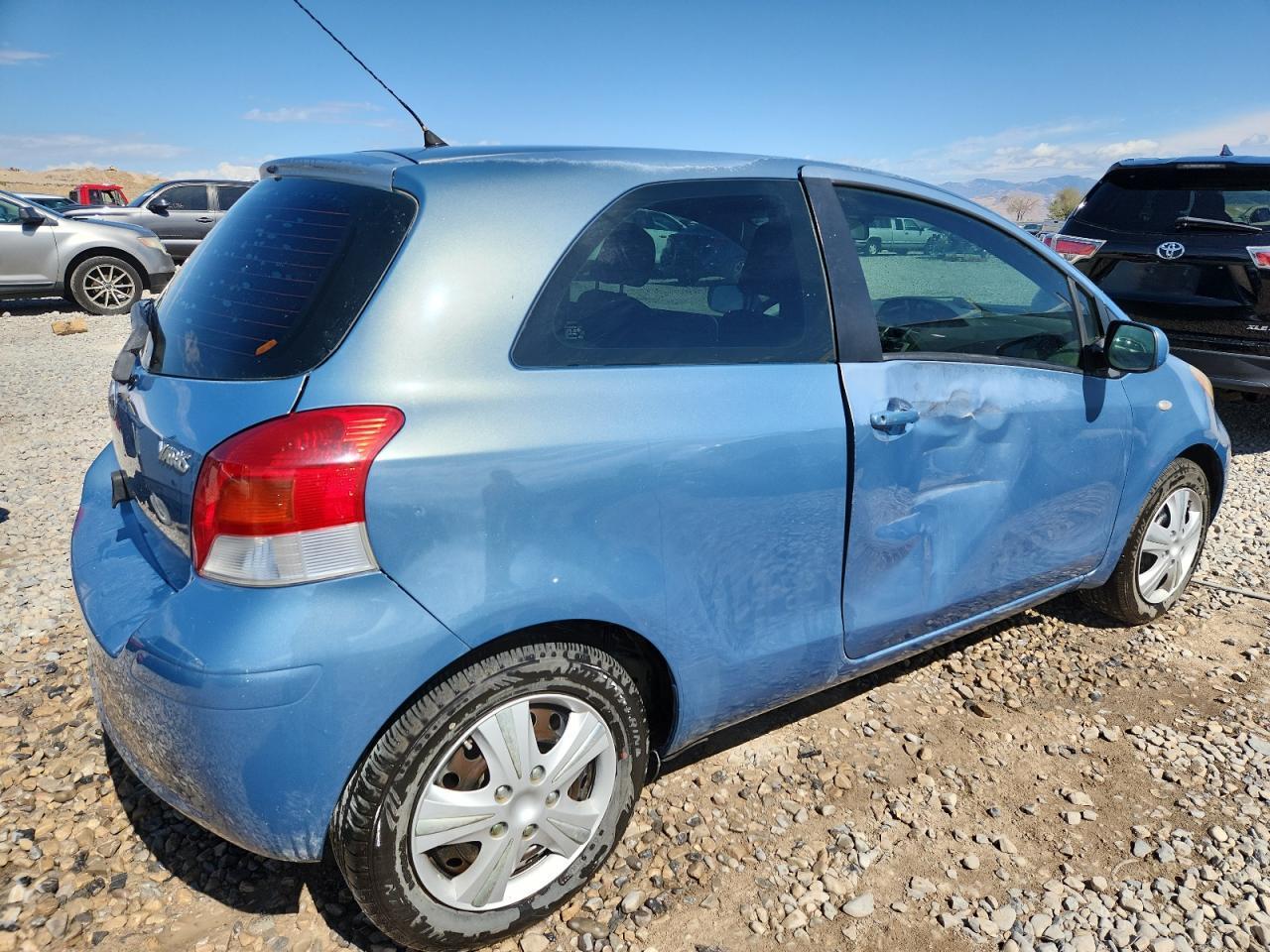 2010 Toyota Yaris - Фото 3