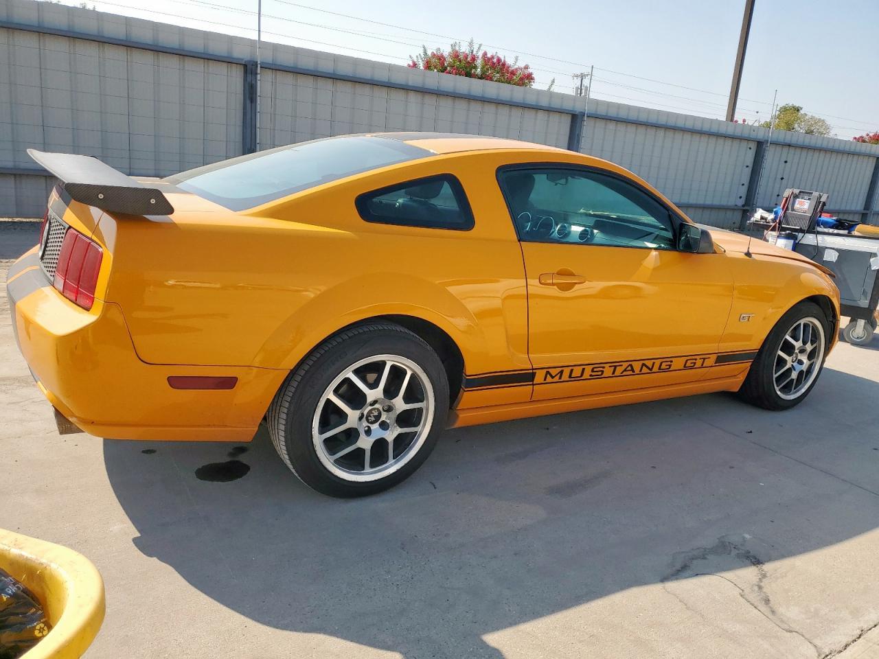 2008 Ford Mustang Gt - Фото 3