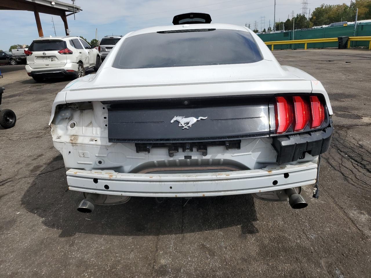 2018 Ford Mustang - Фото 6