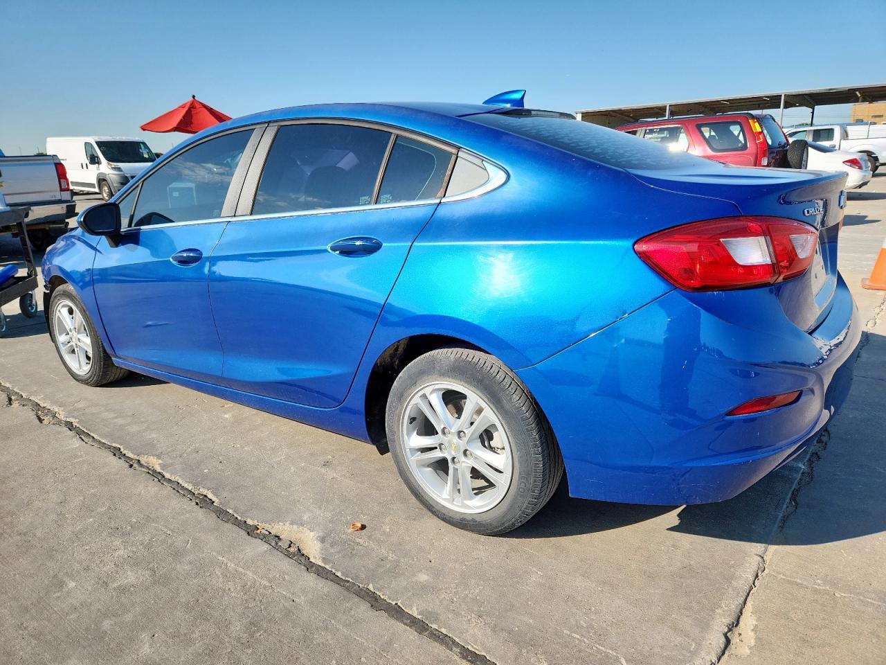2018 Chevrolet Cruze Lt - Фото 2