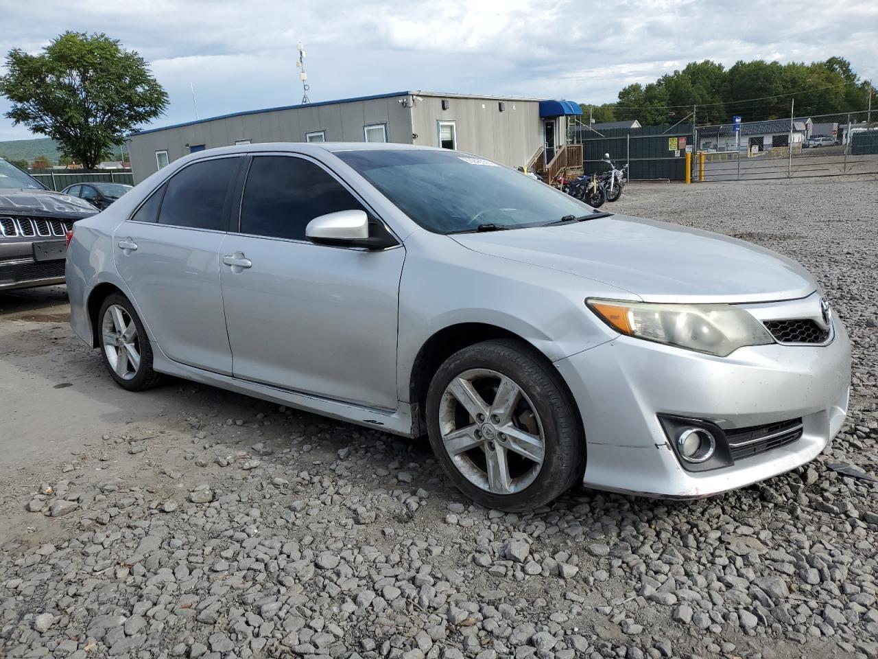 2012 Toyota Camry Base - Фото 4