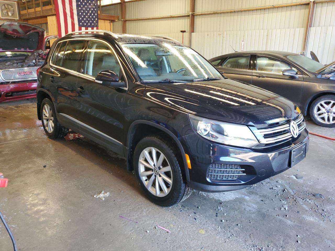 2017 Volkswagen Tiguan Wolfsburg - Фото 4