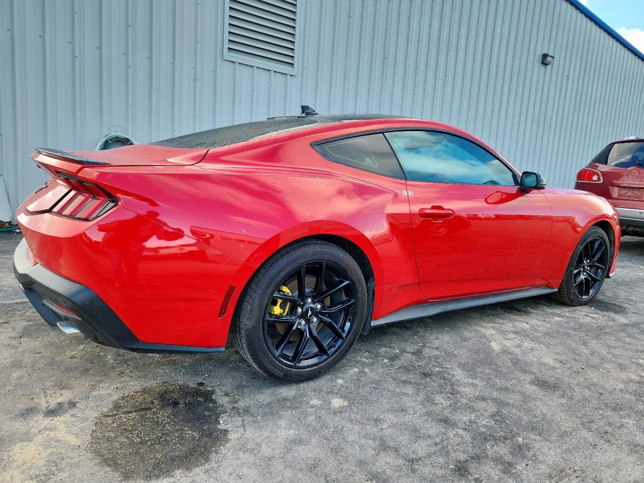 2024 Ford Mustang - Фото 3