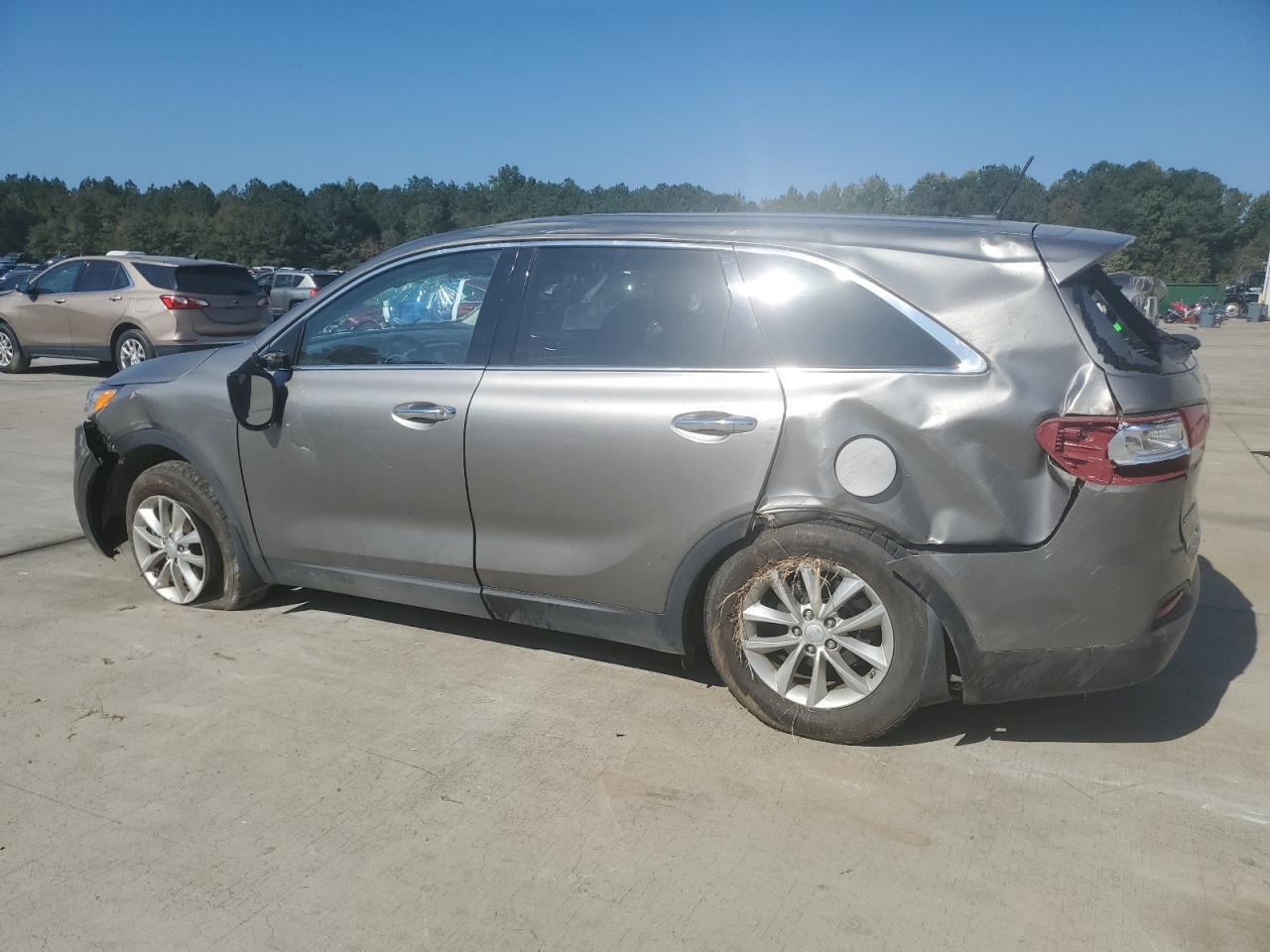 2018 Kia Sorento Lx - Image 2
