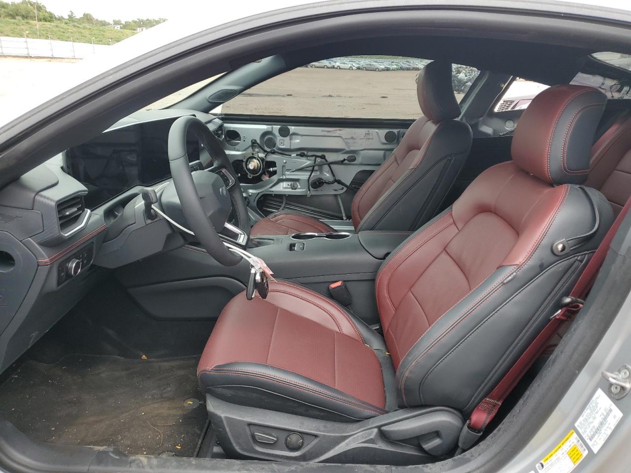 2025 Ford Mustang Gt - Image 7