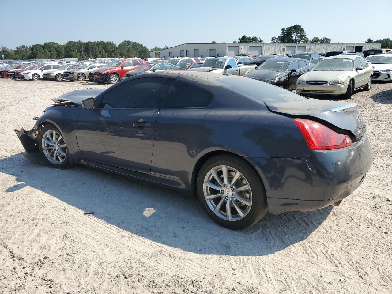 2013 Infiniti G37 Journey - Фото 2