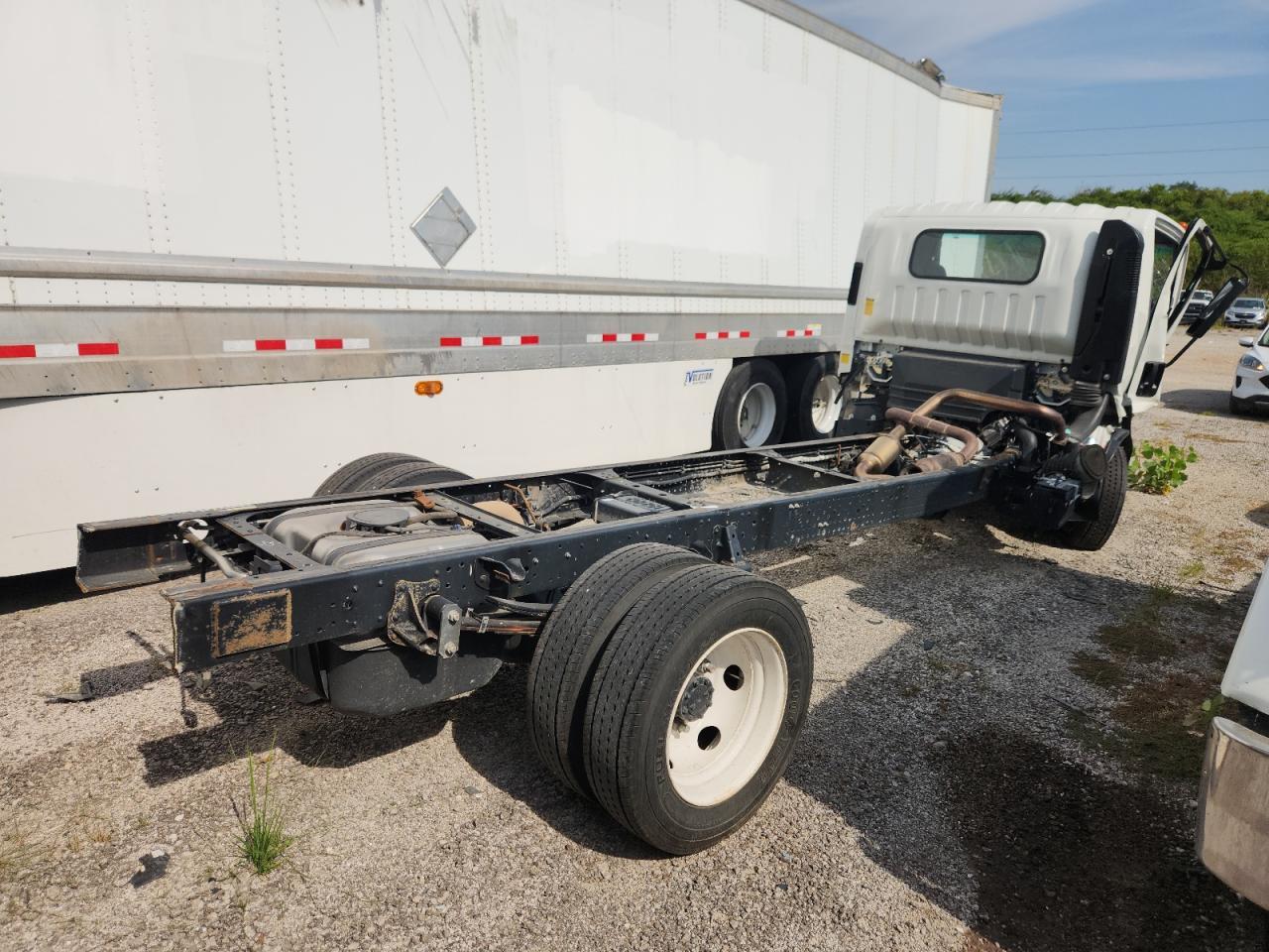 2024 Isuzu Npr Hd - Фото 3