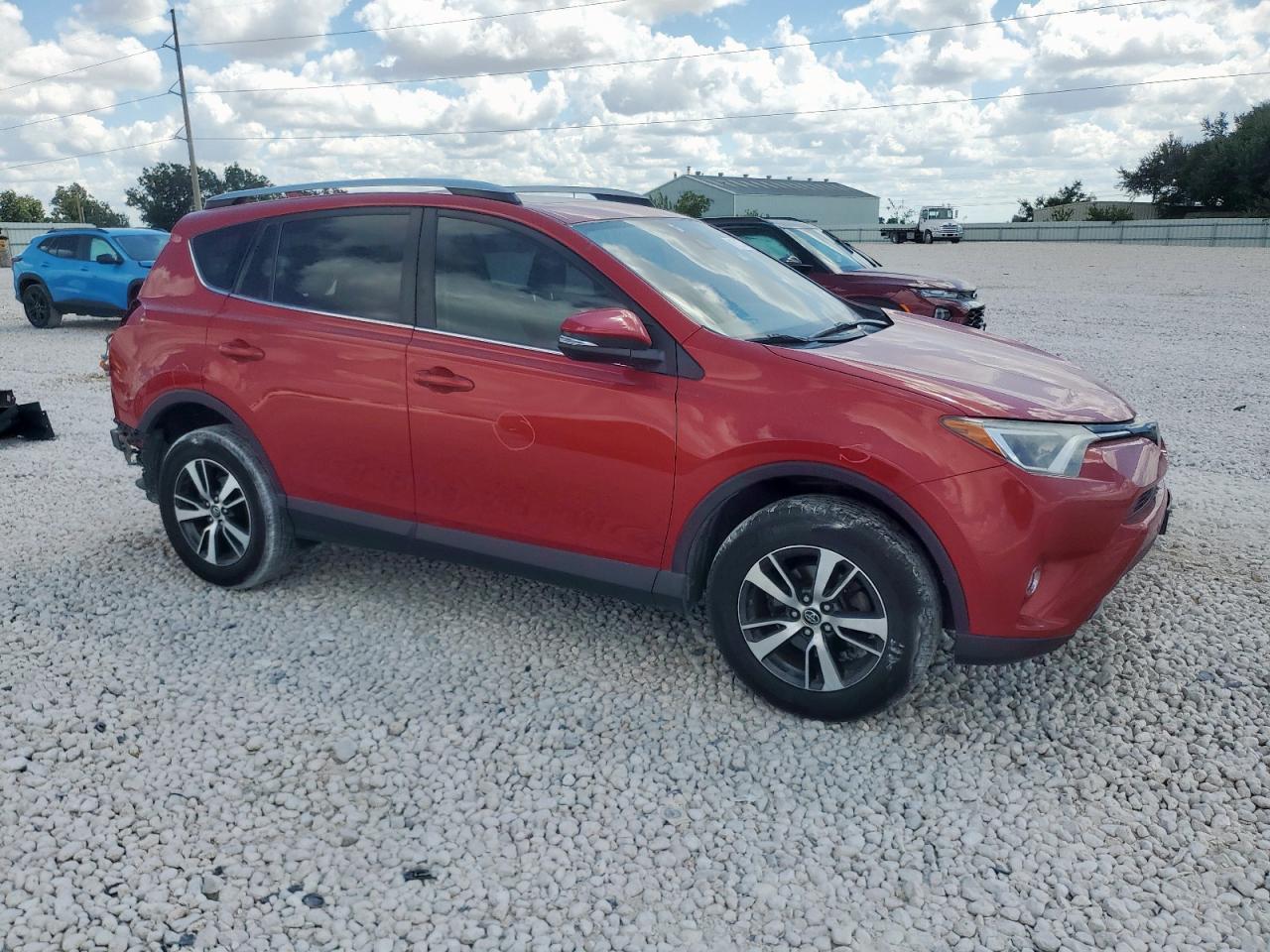 2017 Toyota Rav4 Xle - Image 4