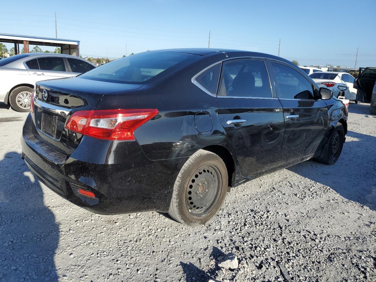 2019 Nissan Sentra S - Фото 3
