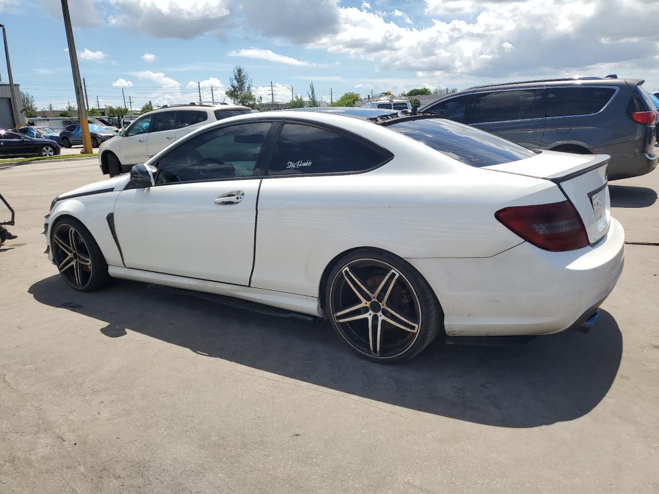2015 Mercedes-Benz C 350 - Фото 2