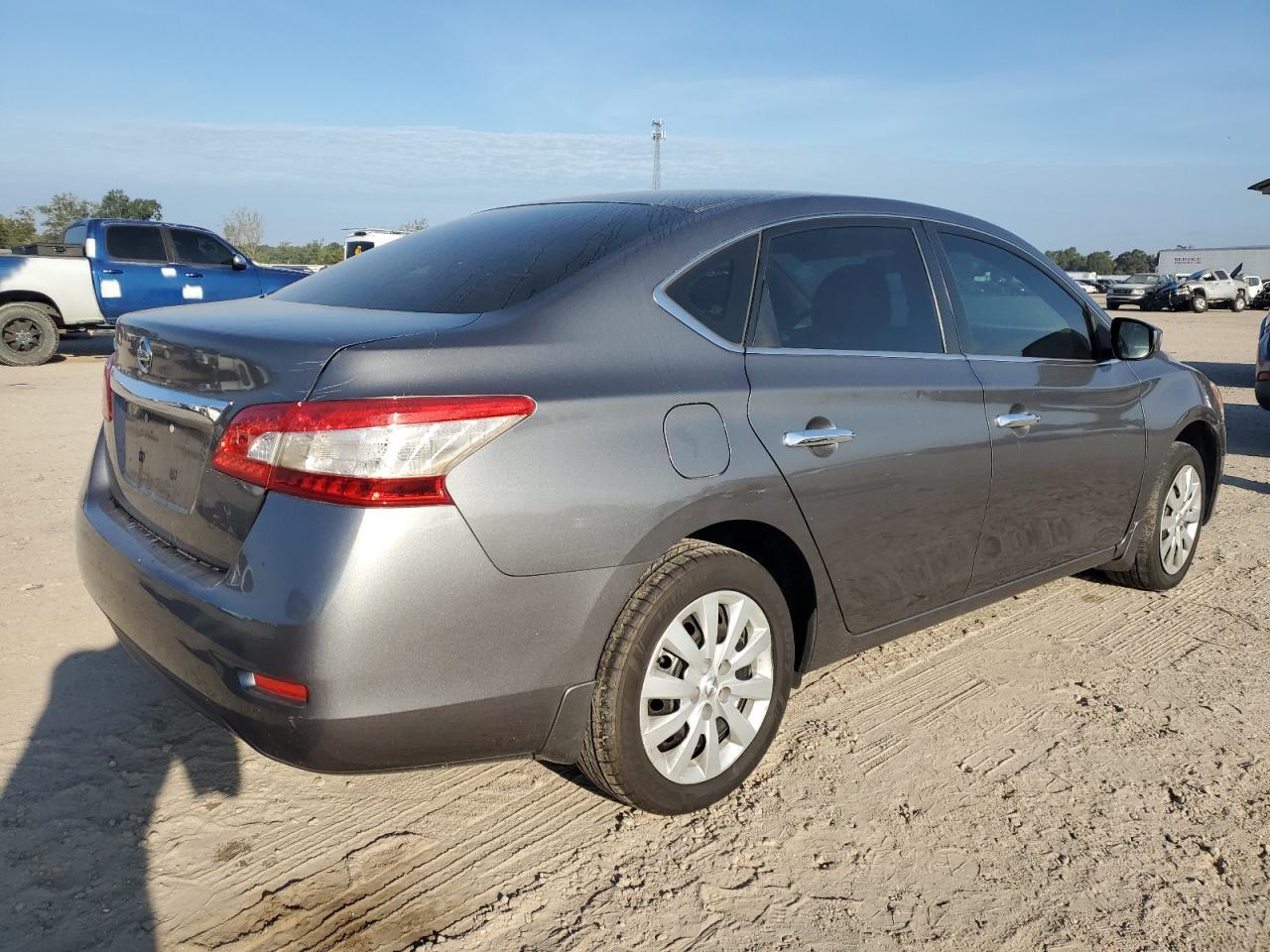 2015 Nissan Sentra S - Image 3