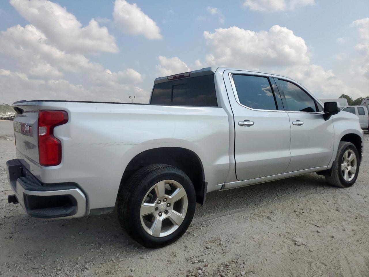 2020 Chevrolet Silverado K1500 Ltz - Фото 3