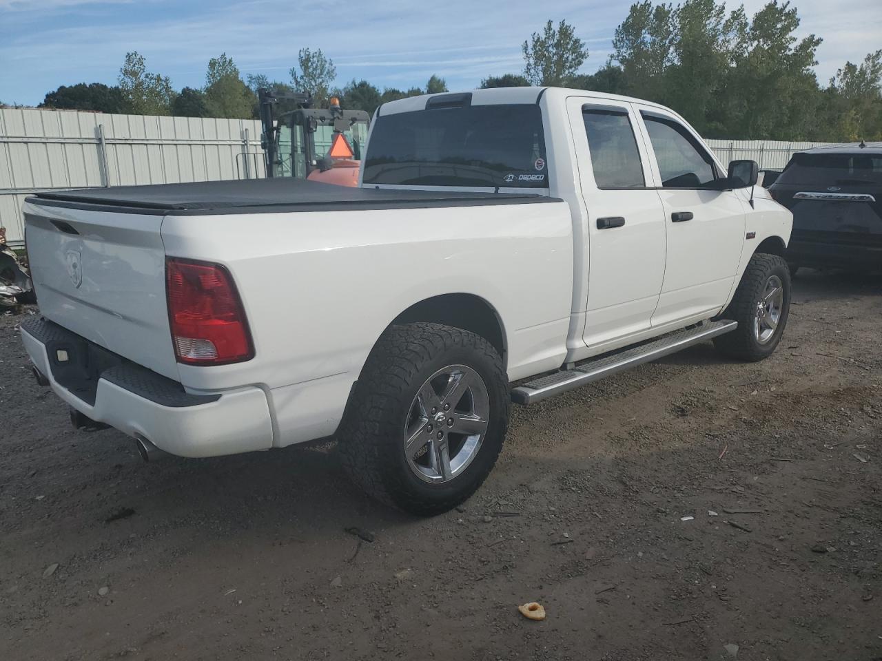 2014 Ram 1500 St - Image 3