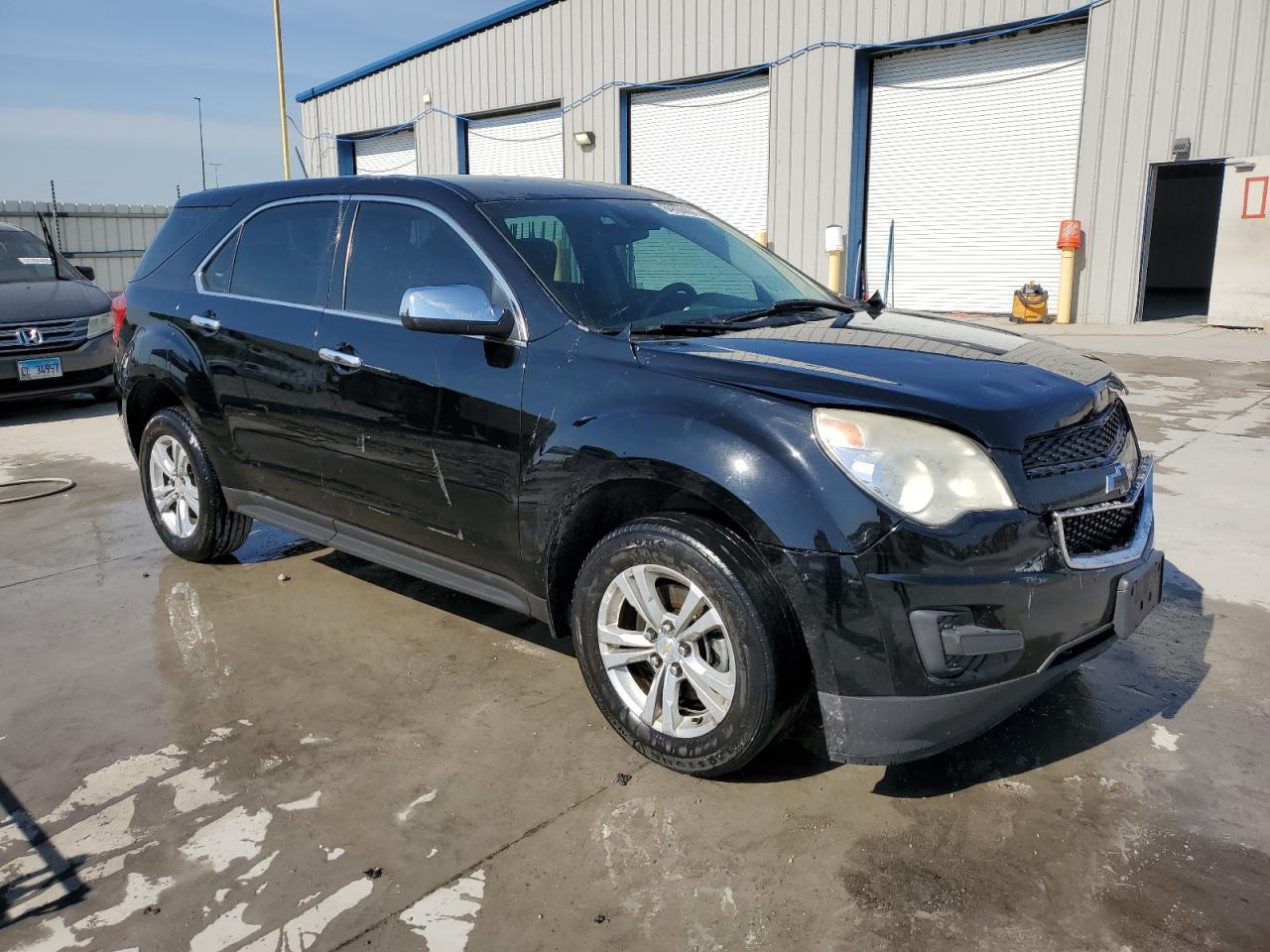 2015 Chevrolet Equinox Ls - Image 4