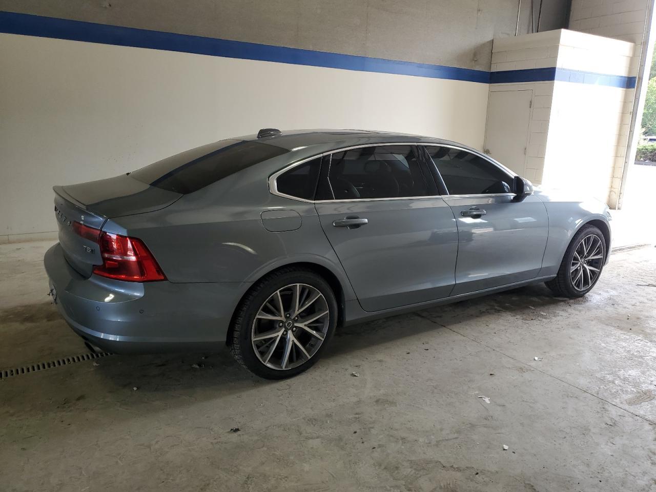 2018 Volvo S90 T5 Momentum - Фото 5