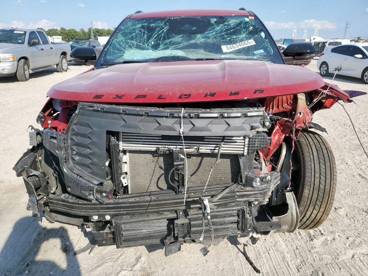 2025 Ford Explorer St-Line - Image 5