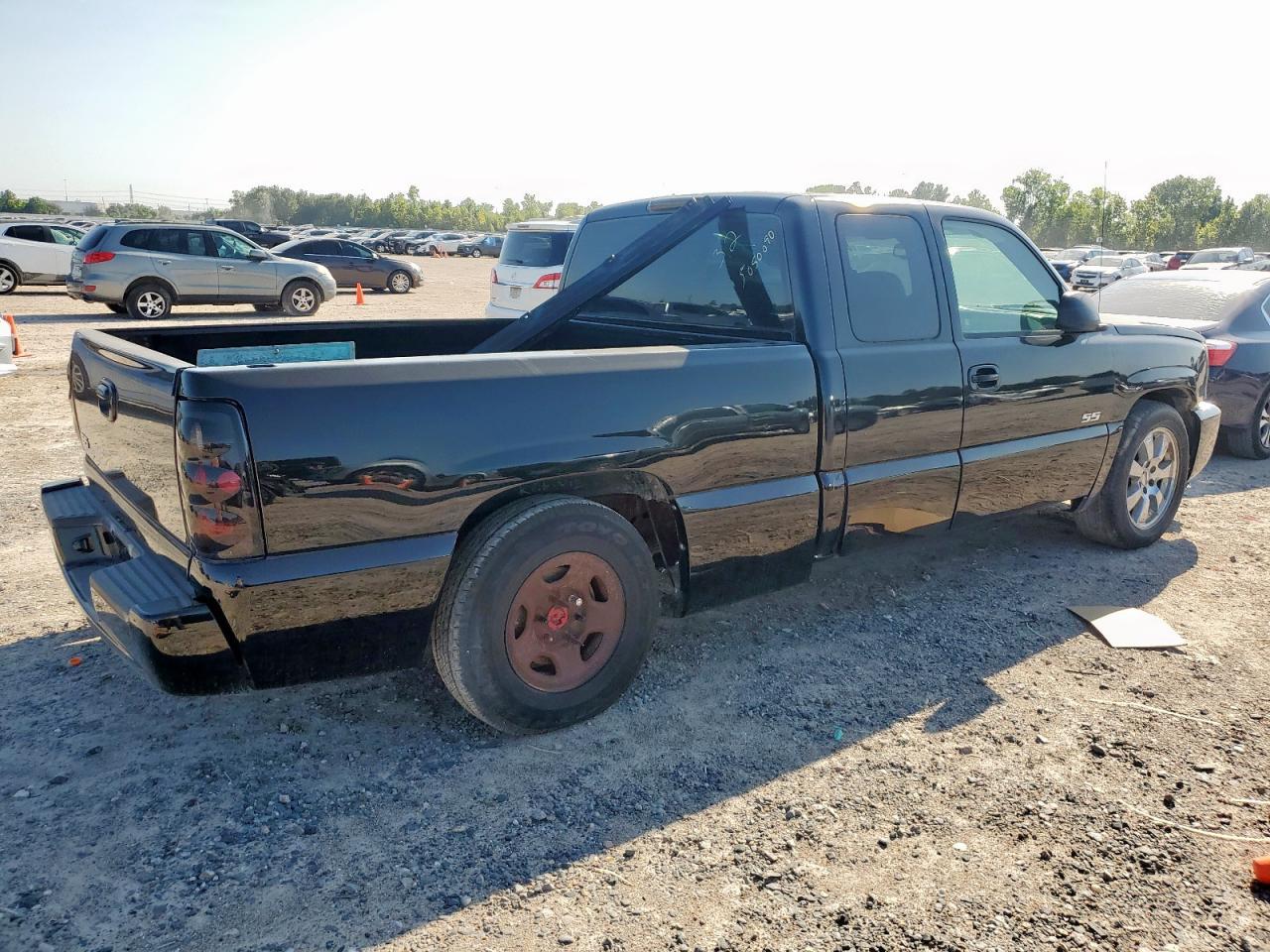 2005 Chevrolet Silverado Ss - Image 3