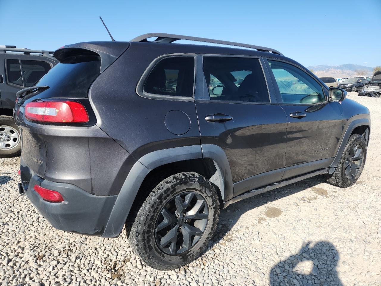 2015 Jeep Cherokee Trailhawk - Image 3